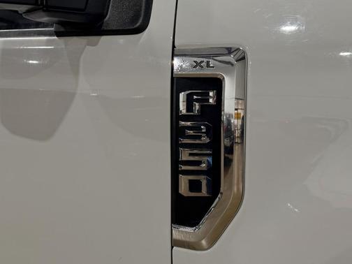2022 Ford F-350 XL