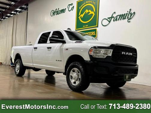 2021 RAM 2500 Tradesman Crew Cab 4x4 8' Box