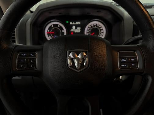 2017 RAM 3500 Tradesman Crew Cab 4x4 8' Box