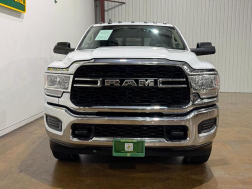 2020 RAM 2500 Tradesman Crew Cab 4X4 6'4' Box