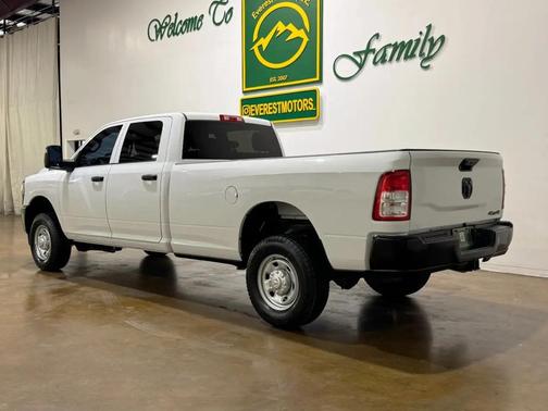 Bright White Clearcoat 2023 RAM 2500 Tradesman Crew Cab 4x4 8' Box