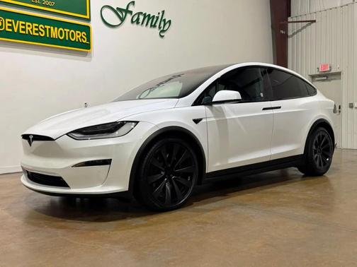 2023 Tesla Model X Standard Range