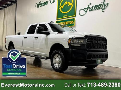 Bright White Clearcoat 2023 RAM 2500 Tradesman Crew Cab 4x4 8' Box