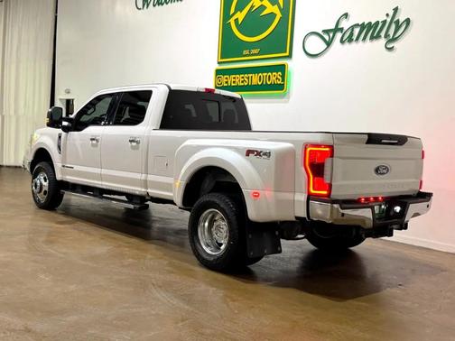 2017 Ford F-350 Lariat