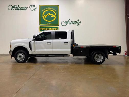Oxford White 2024 Ford F-350 XL