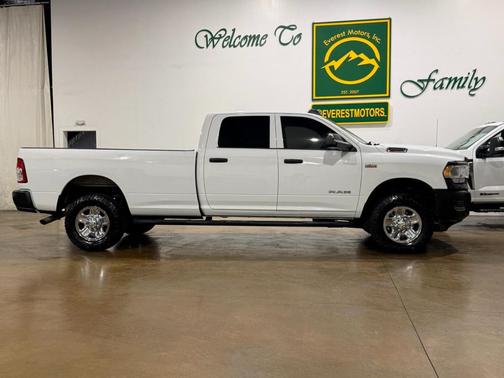 2021 RAM 2500 Tradesman Crew Cab 4x4 8' Box