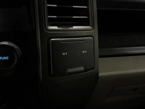 Oxford White 2022 Ford F-250 XL