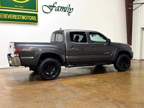 2015 Toyota Tacoma Base