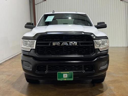 Bright White Clearcoat 2022 RAM 2500 Tradesman Crew Cab 4x4 6'4' Box