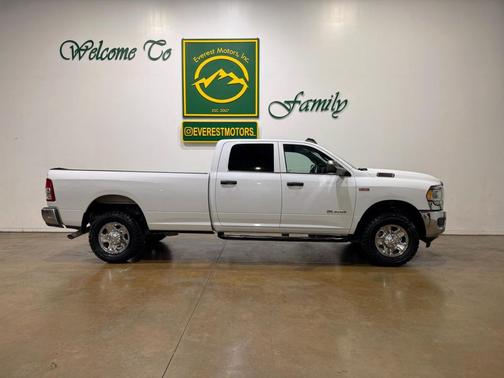 2021 RAM 2500 Tradesman Crew Cab 4x4 8' Box