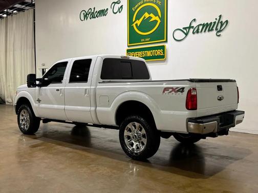 White 2016 Ford F-250 Lariat