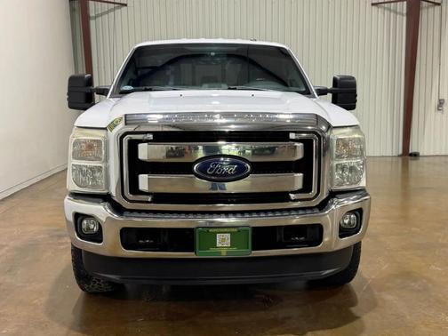 White 2016 Ford F-250 Lariat