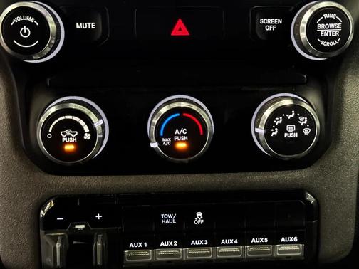 Bright White Clearcoat 2022 RAM 2500 Tradesman Crew Cab 4x4 8' Box