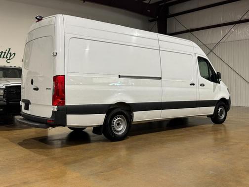2023 Mercedes-Benz Sprinter 2500 High Roof