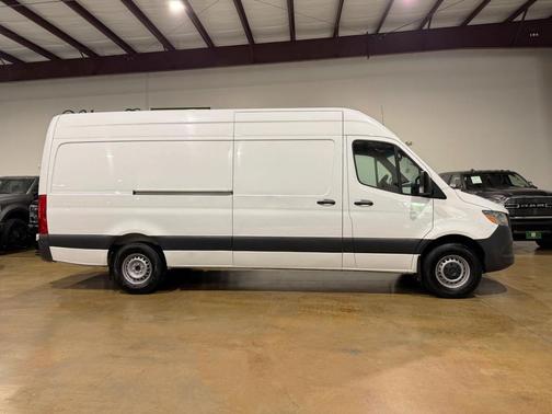 2023 Mercedes-Benz Sprinter 2500 High Roof