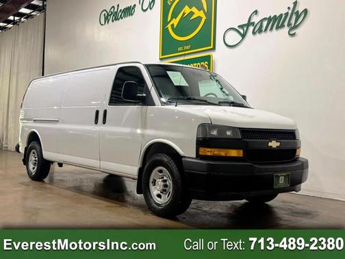 Summit White 2020 Chevrolet Express 3500 RWD 3500 Extended Wheelbase WT