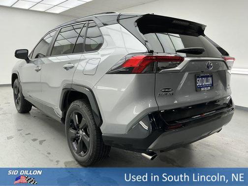 2021 Toyota RAV4 Hybrid SE