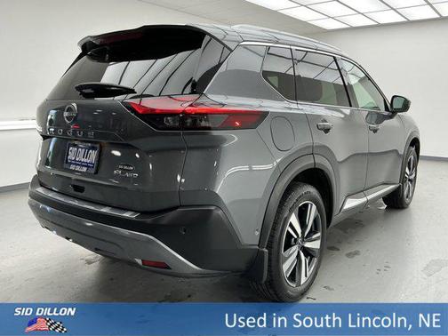 2022 Nissan Rogue SL