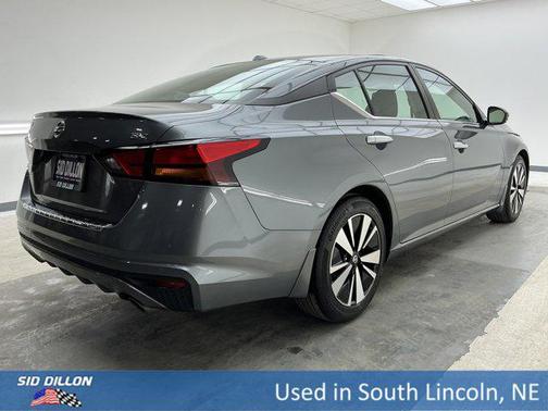 2022 Nissan Altima 2.5 SV