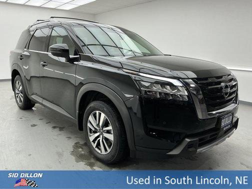 2024 Nissan Pathfinder SL 4WD