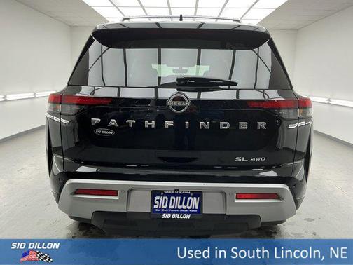2024 Nissan Pathfinder SL 4WD