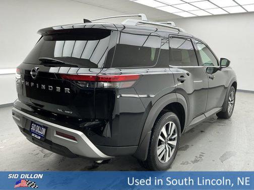 2024 Nissan Pathfinder SL 4WD