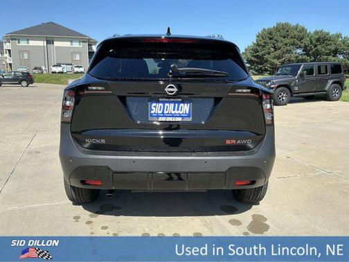 2025 Nissan Kicks SR