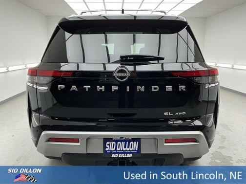 2025 Nissan Pathfinder SL 4WD