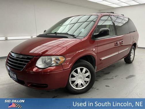 2007 Chrysler Town & Country Touring