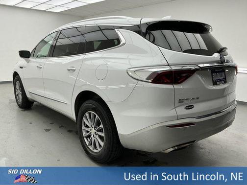 2022 Buick Enclave AWD Essence