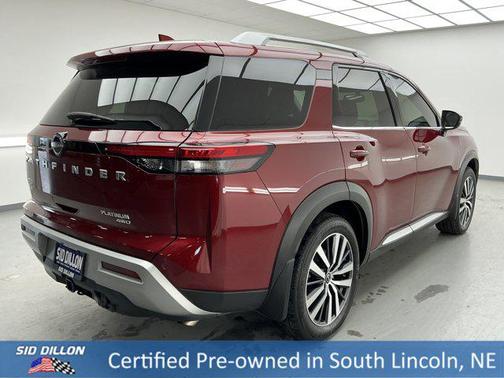 2022 Nissan Pathfinder Platinum 4WD