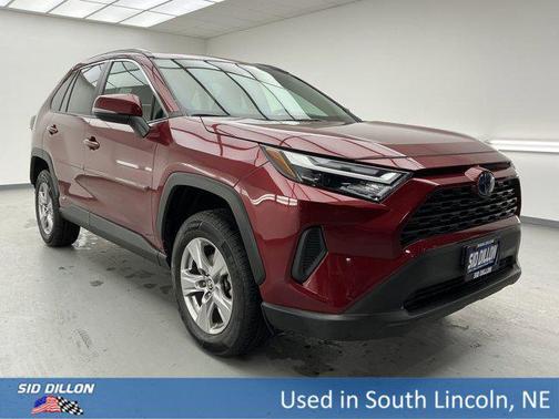 2022 Toyota RAV4 Hybrid XLE