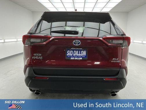 2022 Toyota RAV4 Hybrid XLE