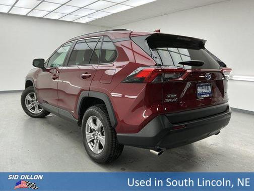 2022 Toyota RAV4 Hybrid XLE