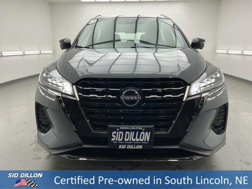 2023 Nissan Kicks SR