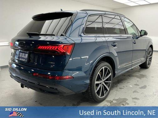 2022 Audi Q7 55 Premium Plus