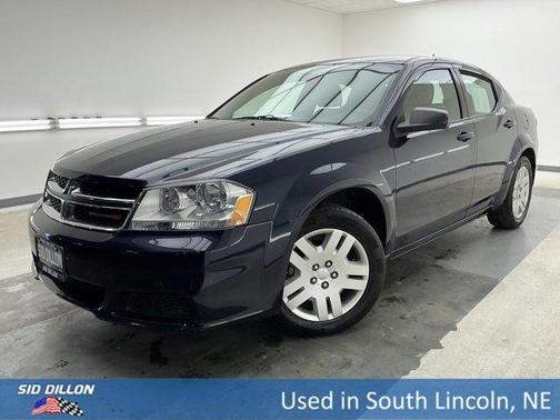 True Blue Pearlcoat 2014 Dodge Avenger SE