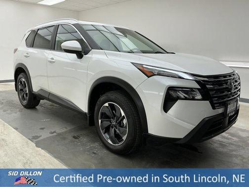 Everest White P 2024 Nissan Rogue SV