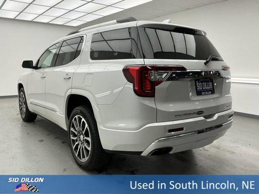2022 GMC Acadia Denali