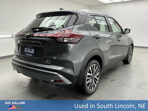 2022 Nissan Kicks SV