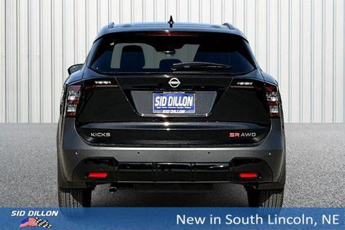 2025 Nissan Kicks SR