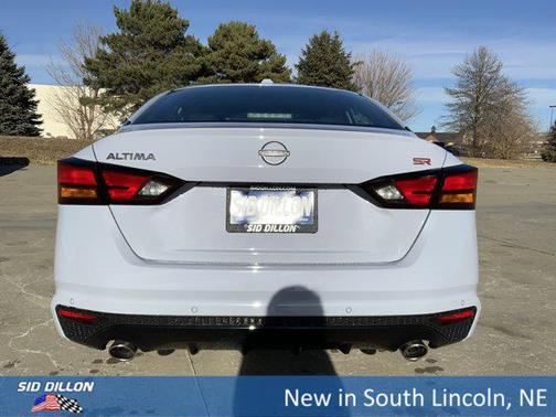 2025 Nissan Altima SR FWD