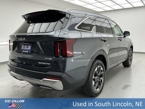 2024 Kia Sorento S