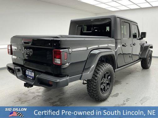 2021 Jeep Gladiator Sport