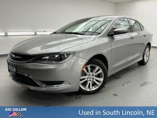 2016 Chrysler 200 Limited
