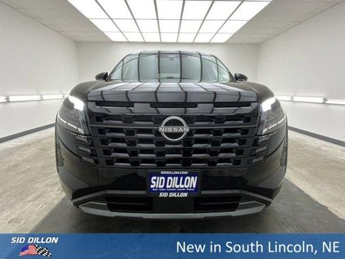 Black 2026 Nissan Pathfinder Platinum