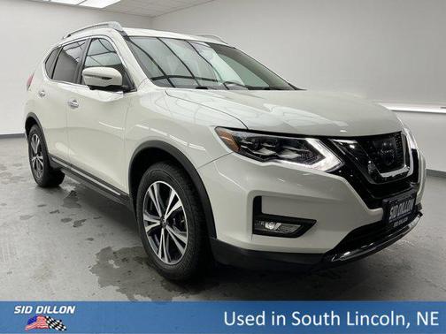 2017 Nissan Rogue SL