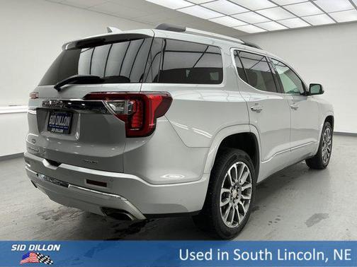 2020 GMC Acadia Denali