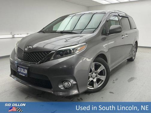 2017 Toyota Sienna SE