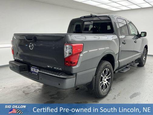 2022 Nissan Titan SV